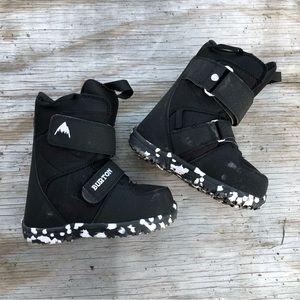 KIDS MINI GROM BURTON SNOWBOARD BOOTS